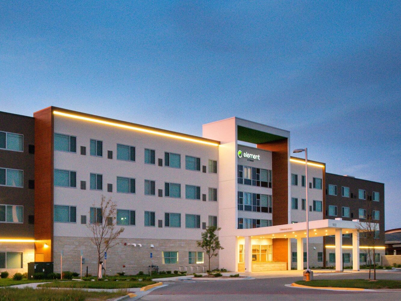 Picture of Element Overland Park