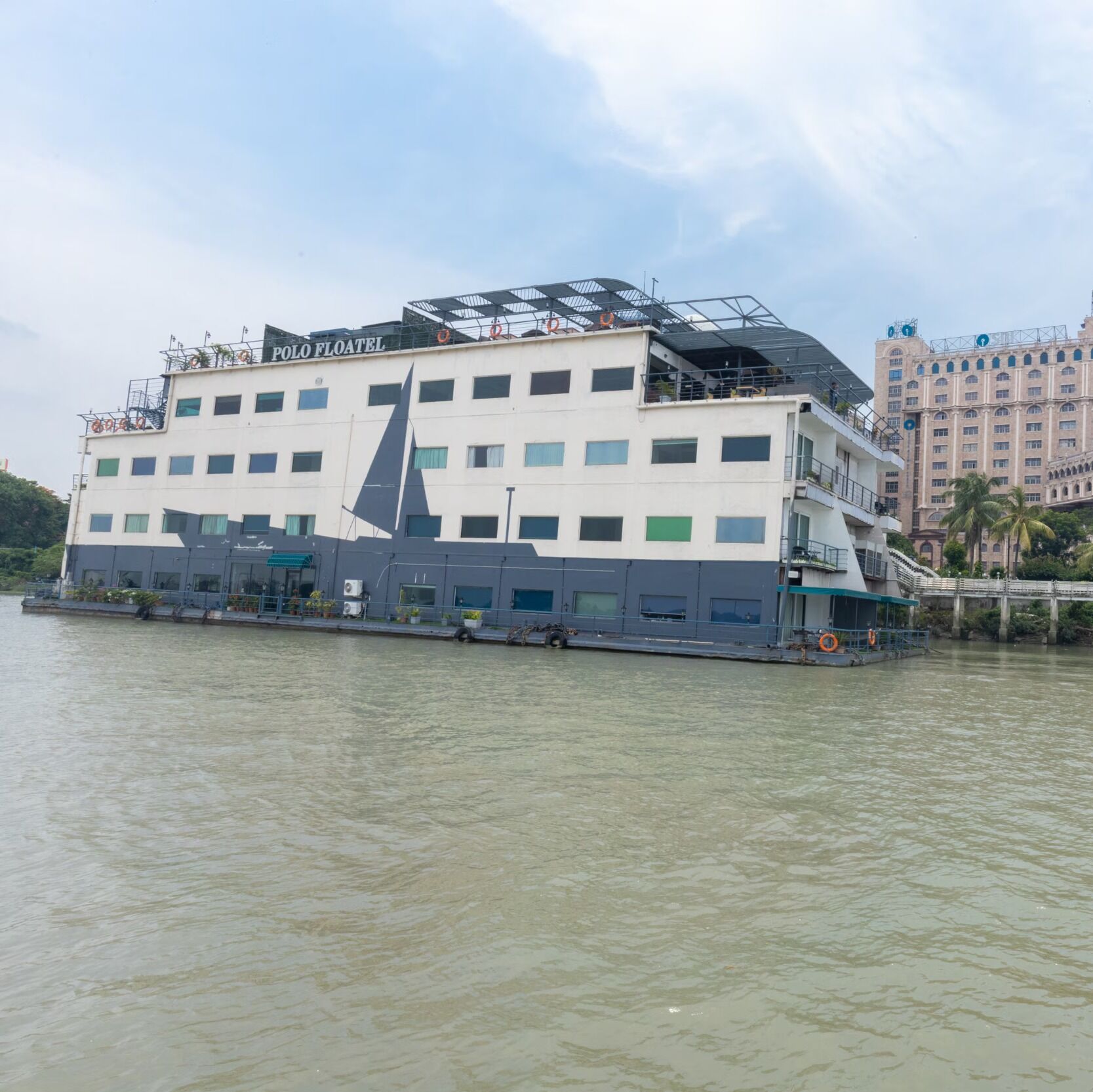 Picture of Polo Floatel - Kolkata