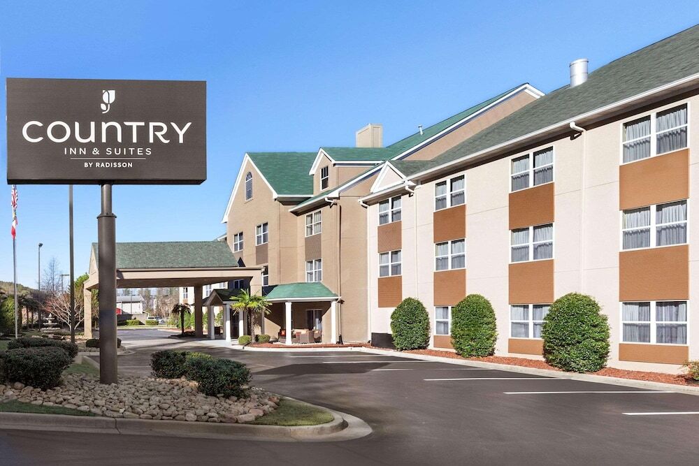 Picture of Country Inn & Suites by Radisson, Dalton, GA