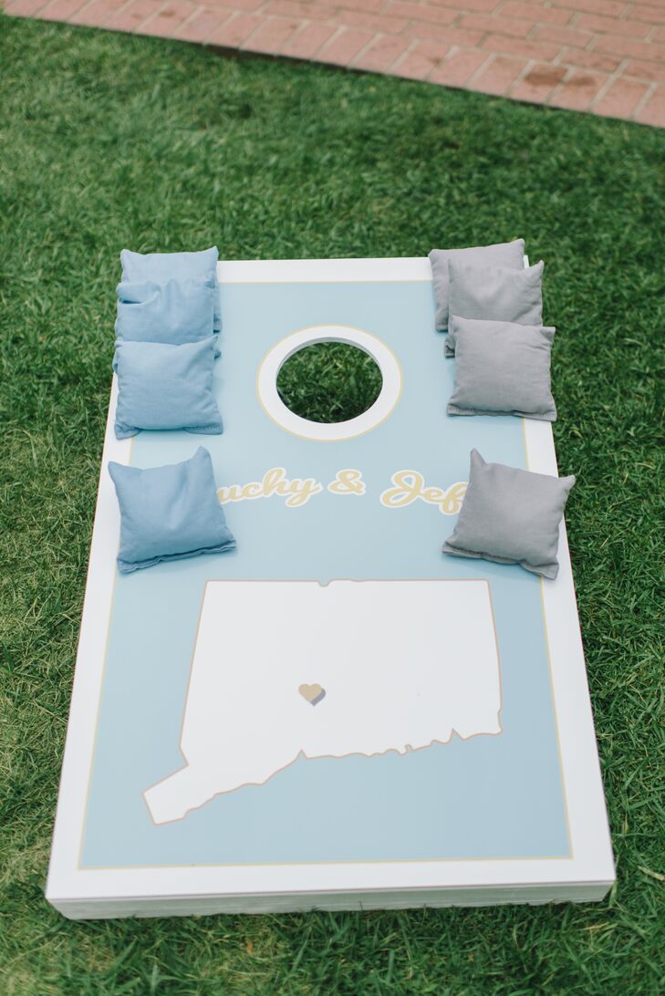"During cocktail hour, guests mingled in the Spanish courtyard and the Oval Garden while oldies, such as Ella Fitzgerald and Frank Sinatra, played in the background," Jauchy says. "There were passed hors d’oeuvres for nibbling, and we played corn hole and boccie."
