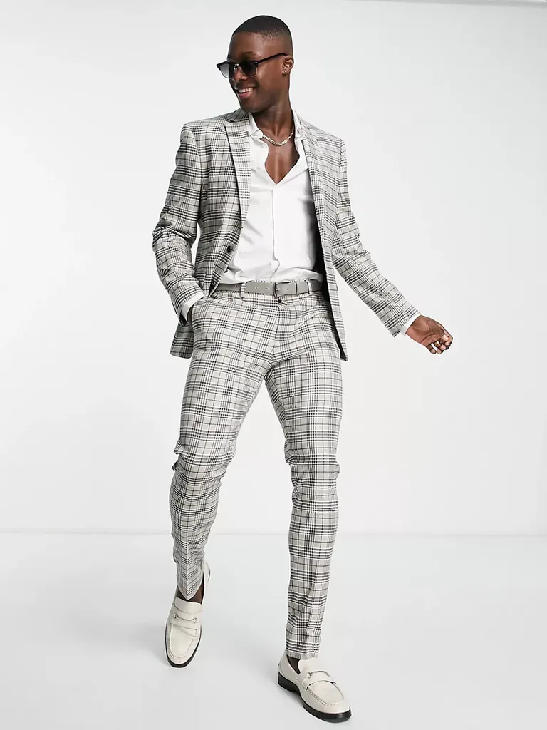 Dressy Casual Wedding Attire - Guest Guide For Men & Women