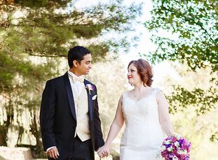 It was all about travel when Haley Hartley (28 and a registered nurse) and Amit Jagarwal (31 and an engineer) planned their contemporary wedding at Ve
