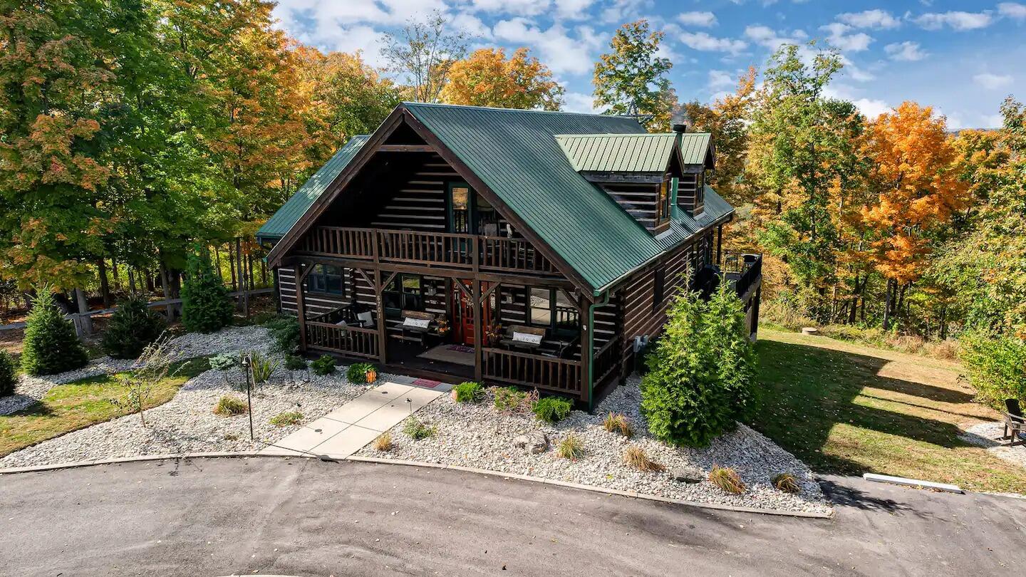 Picture of AirBnb: Log Cabin on Private Gated Estate