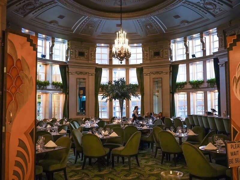 Picture of Oval Room Brasserie