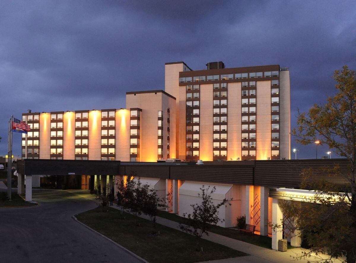 Picture of Best Western Premier Calgary Plaza Hotel & Conference Centre