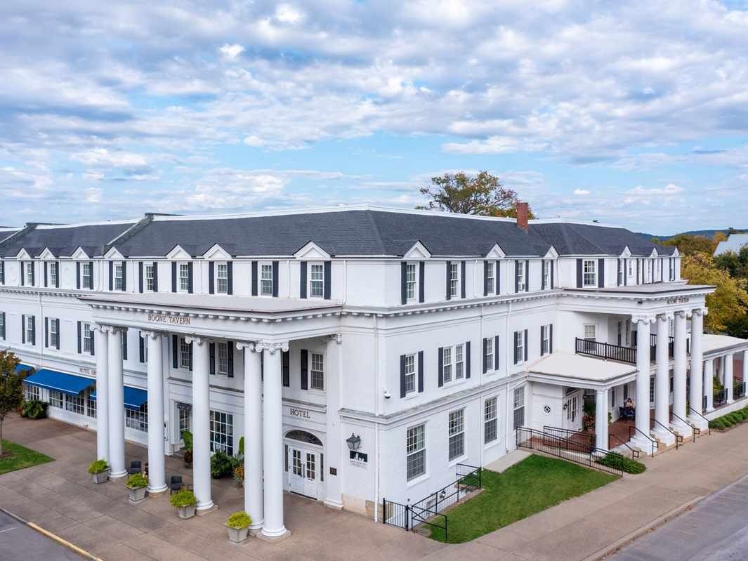 Picture of Historic Boone Tavern Hotel and Restaurant