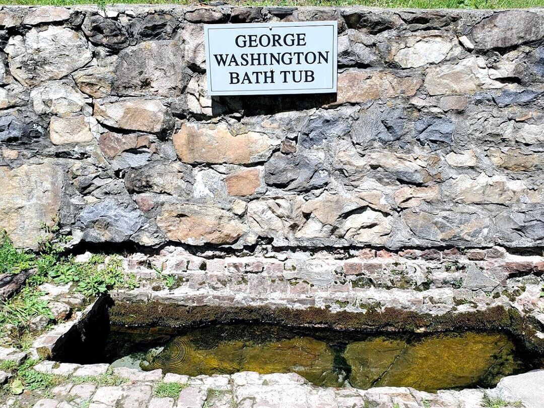 Picture of George Washington's Bathtub
