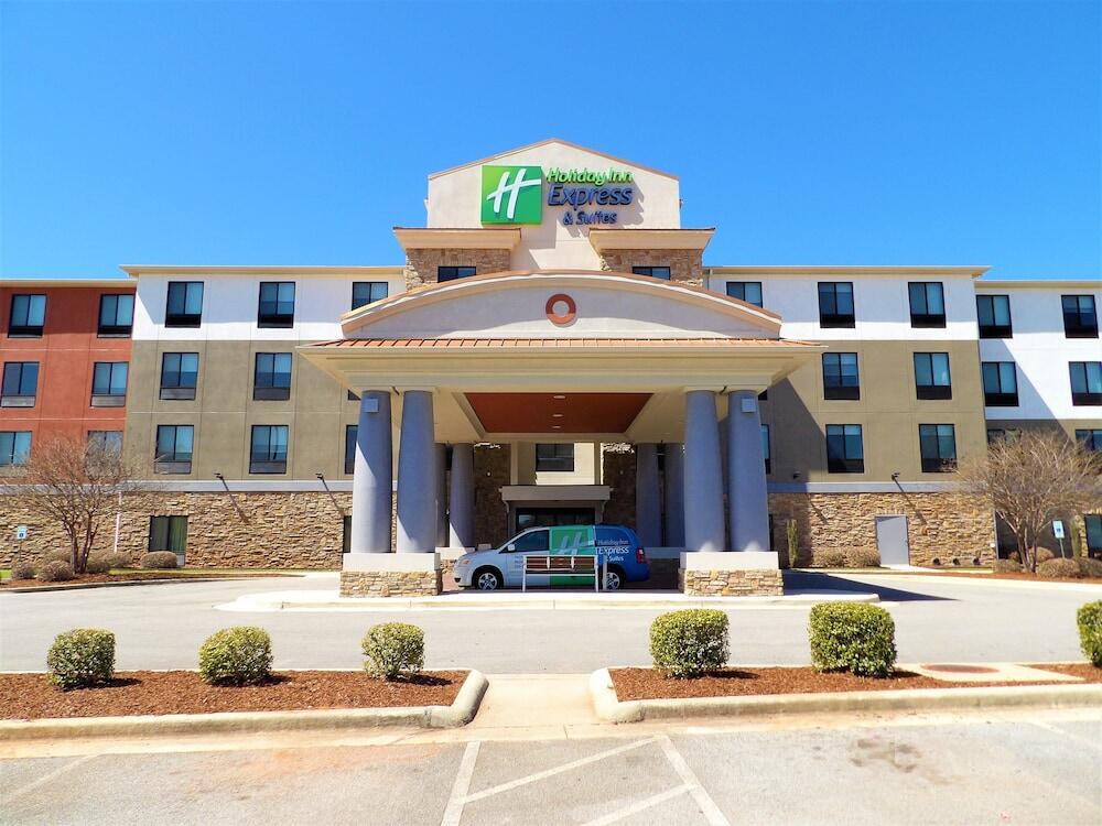 Picture of Holiday Inn Express & Suites Huntsville Airport by IHG