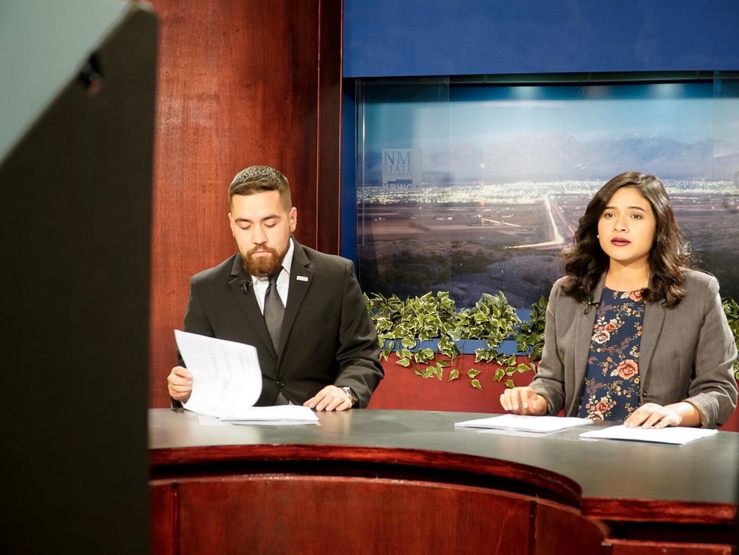 Picture of Allysa and Mike anchoring News 22 in 2019