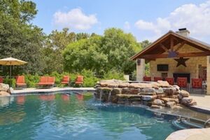 Picture of Fredericksburg Inn & Suites