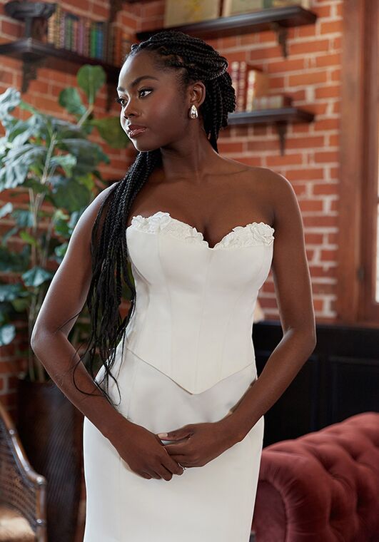 Essense of Australia D4115 Fit-and-Flare Wedding Dress - 5