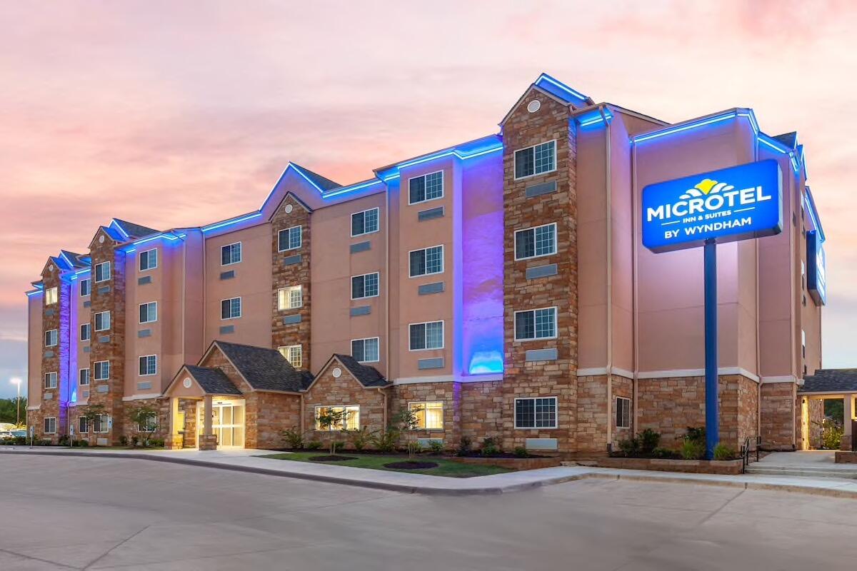 Picture of Microtel Inn & Suites by Wyndham (6 miles)