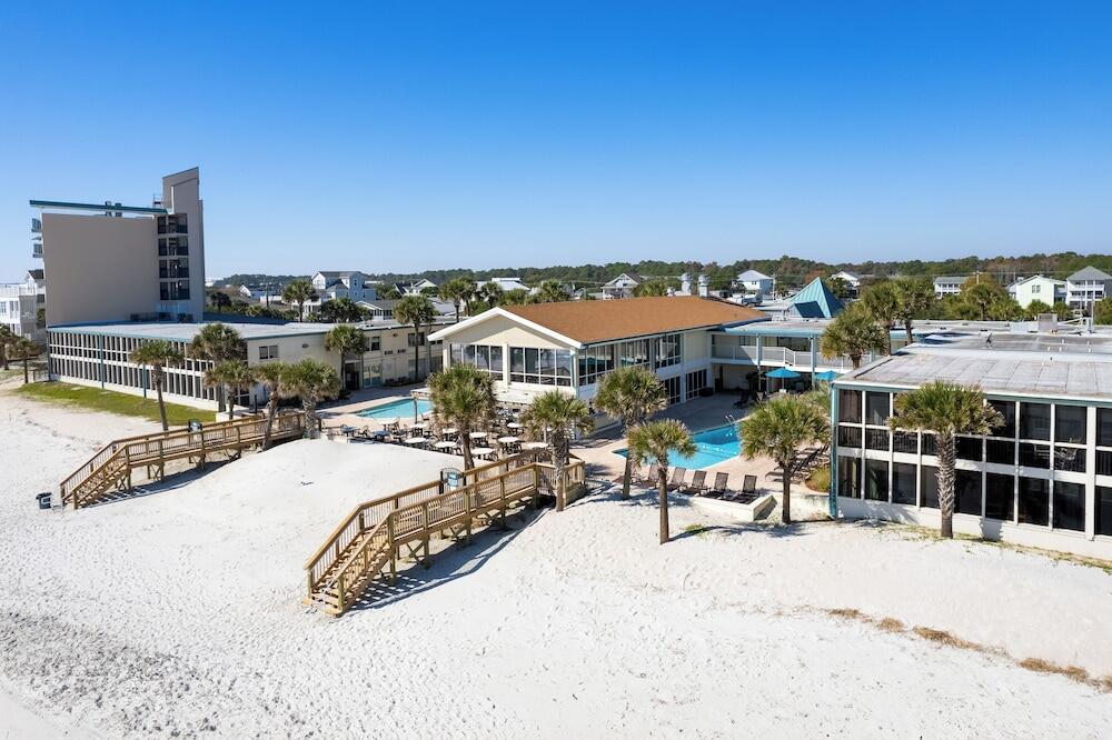 Picture of The Oceanfront Litchfield Inn