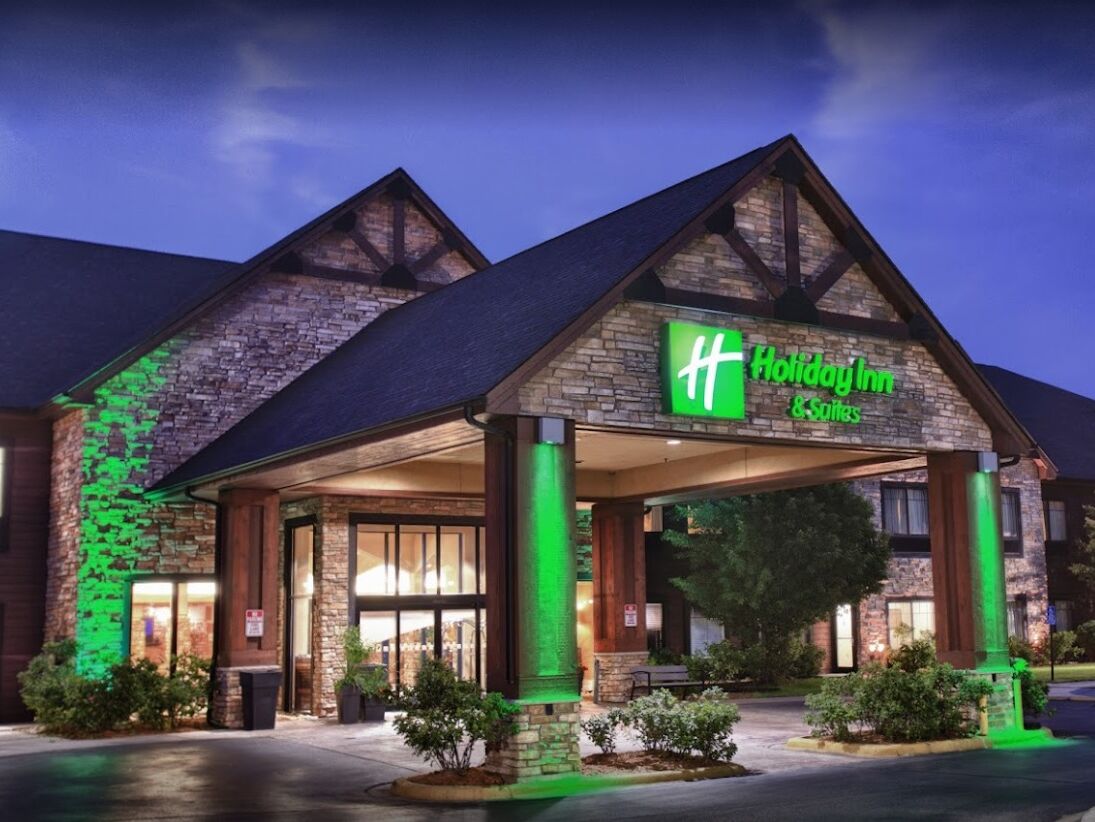 Picture of Holiday Inn & Suites St. Paul NE - Lake Elmo, an IHG Hotel