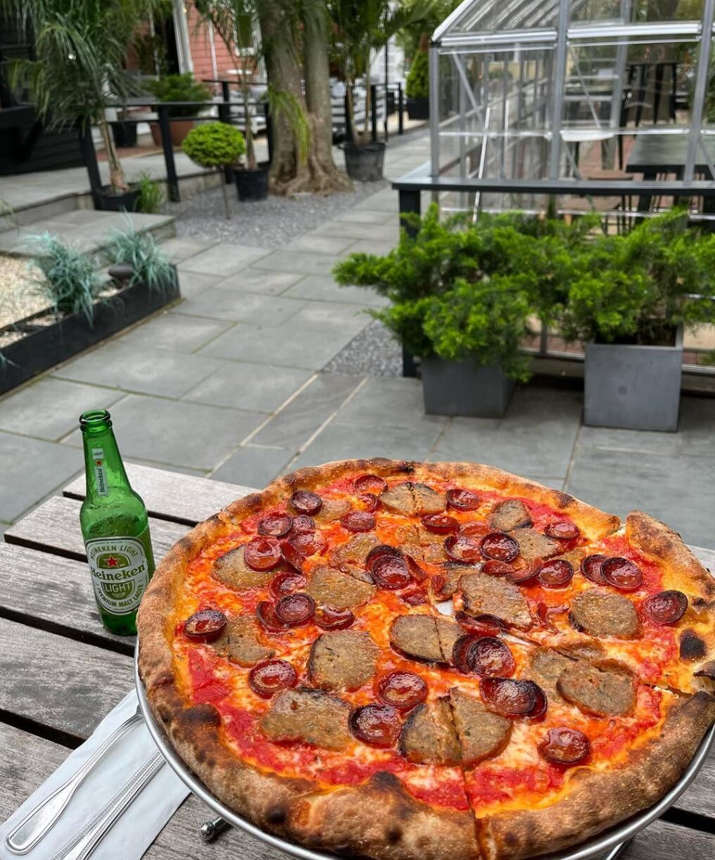 Picture of 1943 Pizza Bar