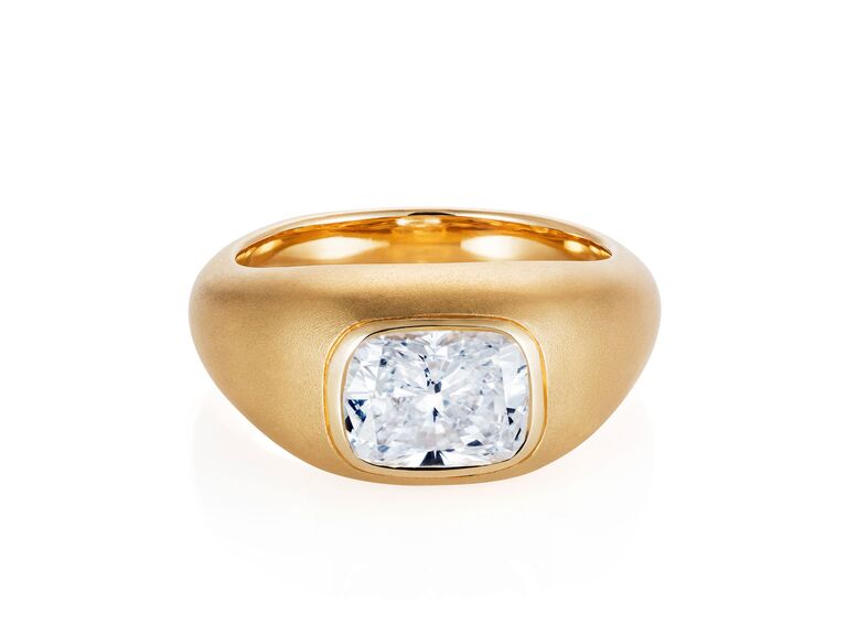signet ring with center diamond