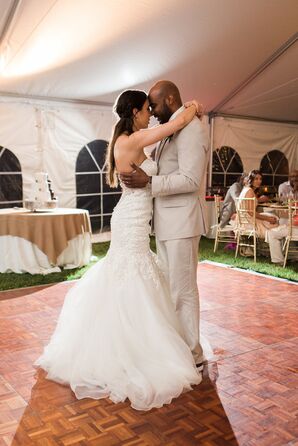 Lace and Organza Trumpet-Style Wedding Dress