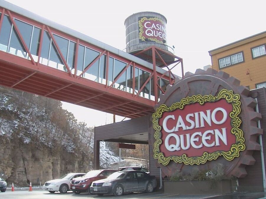 Picture of Casino Queen Marquette