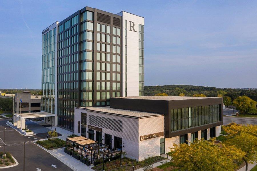 Picture of Renaissance Milwaukee West Hotel