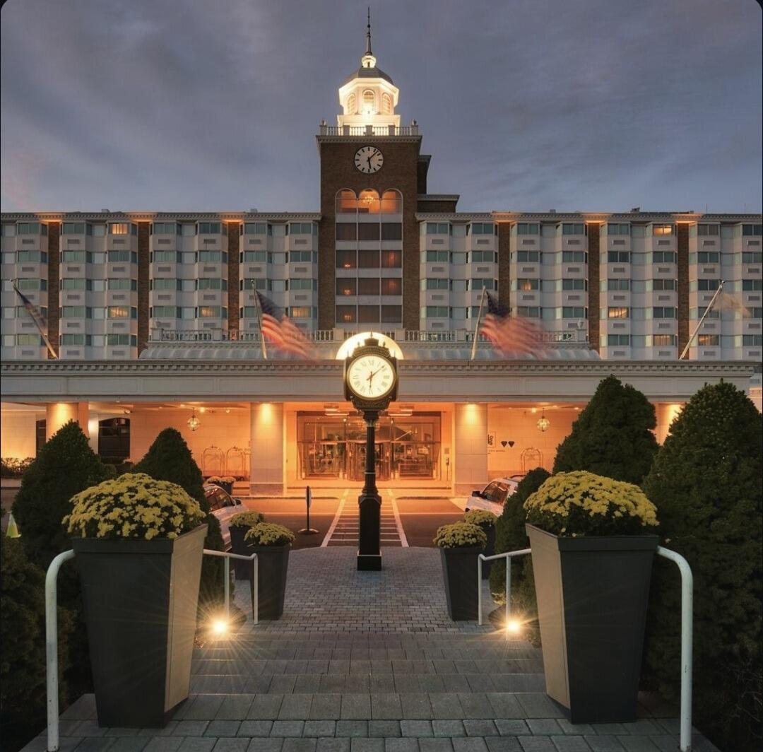 Picture of The Garden City Hotel
