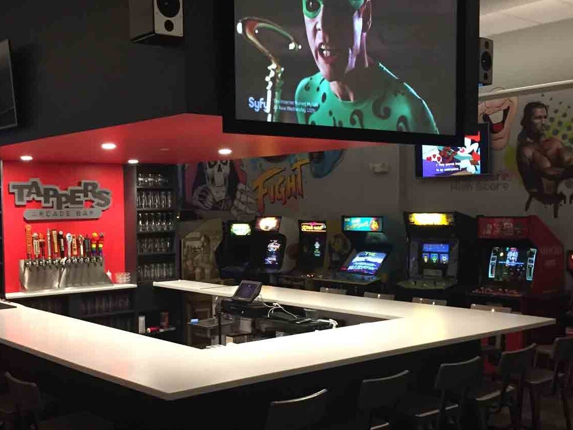 Picture of Table 5 - Arcade