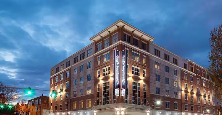 Picture of Hampton Inn Portland Downtown - Waterfront