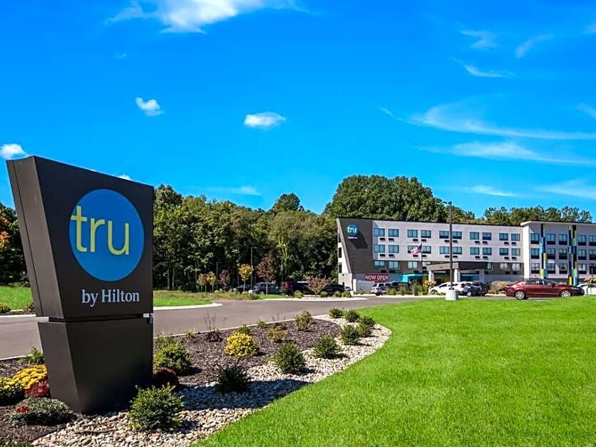 Picture of Tru by Hilton Saint Joseph