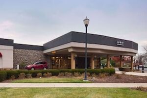 Picture of SureStay Plus Hotel by Best Western Lehigh Valley