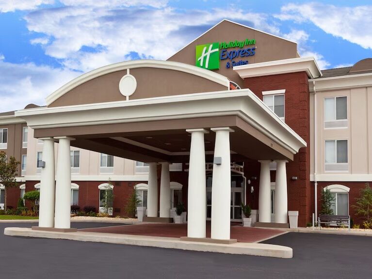 Picture of Holiday Inn Express & Suites Dothan North, an IHG Hotel