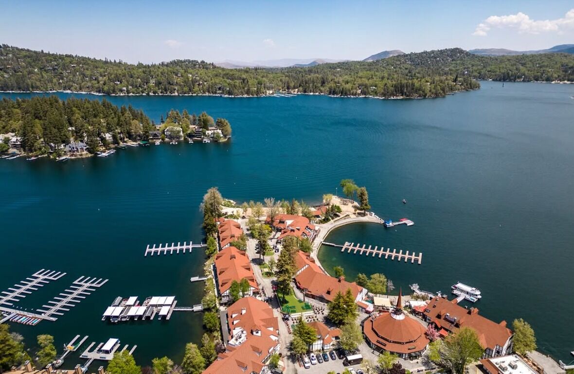 Picture of Lake Arrowhead Village