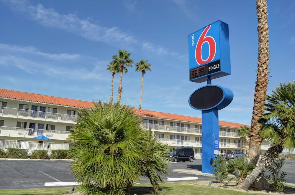 Picture of Motel 6 Twentynine Palms, CA