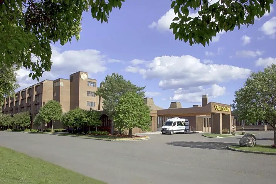 Picture of Valhalla Inn Hotel