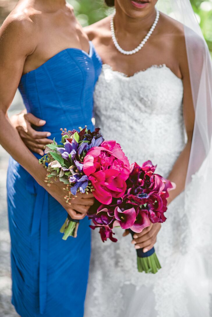 Kimberly carried a posy of purple calla lilies, while her bridesmaids held rustic bunches with bold pops of fuchsia peonies.