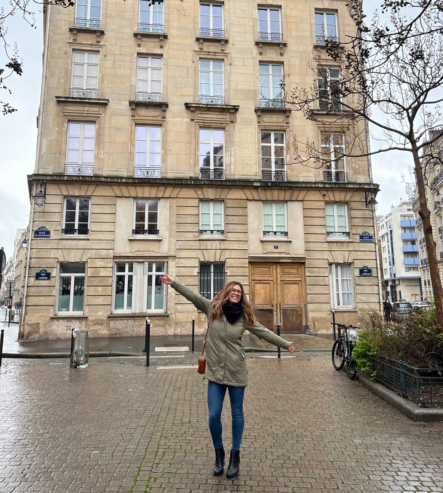 Picture of Emily in Paris related sites