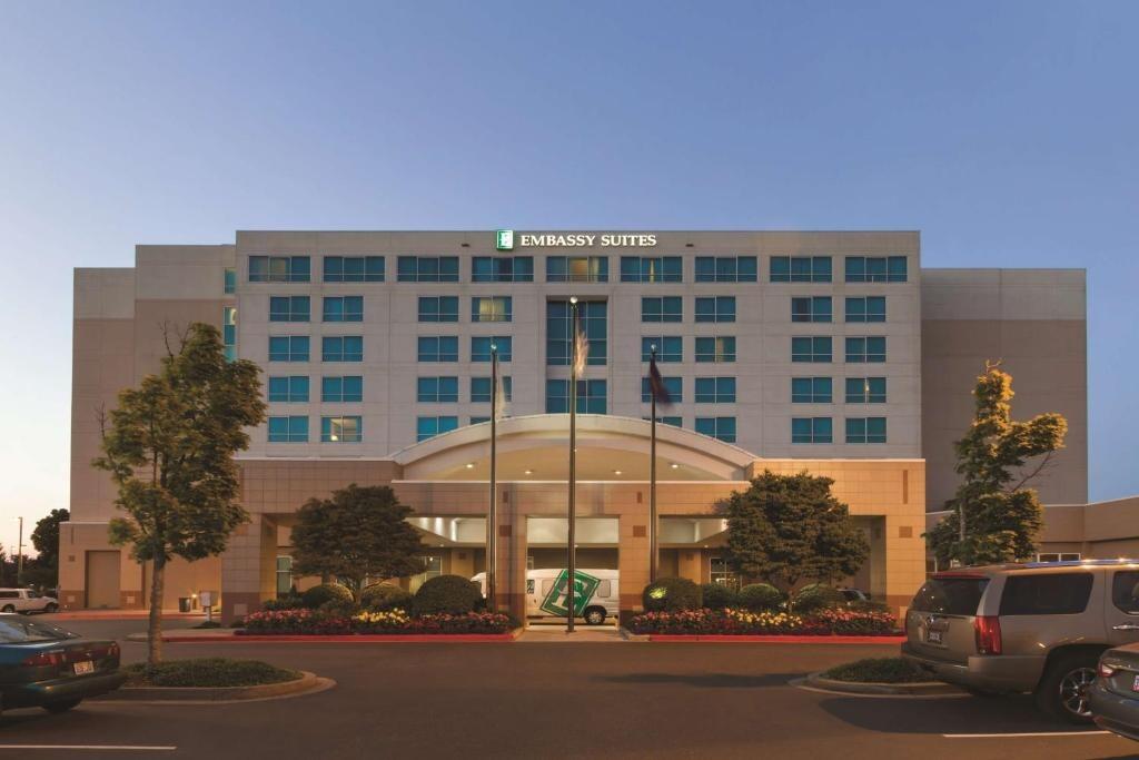 Picture of Embassy Suites by Hilton Portland Airport