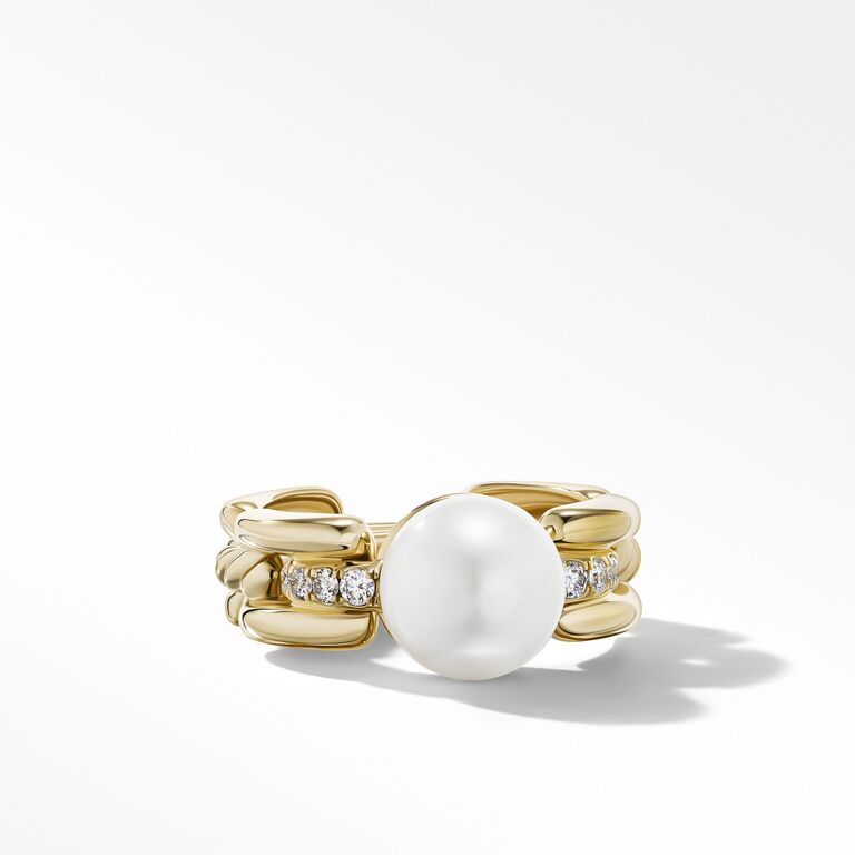 Pearl engagement ring in 18k yellow gold from DY Madison®