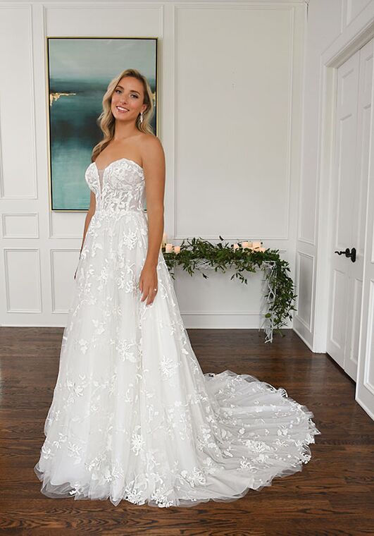 Essense of Australia D3258 A-Line Wedding Dress - 4