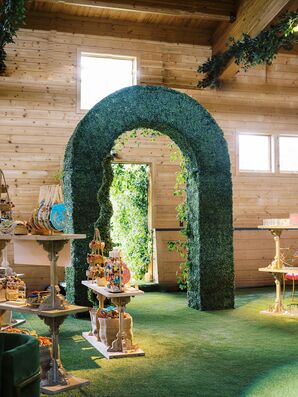 Barn Venue With Boxwood Hedge Arch