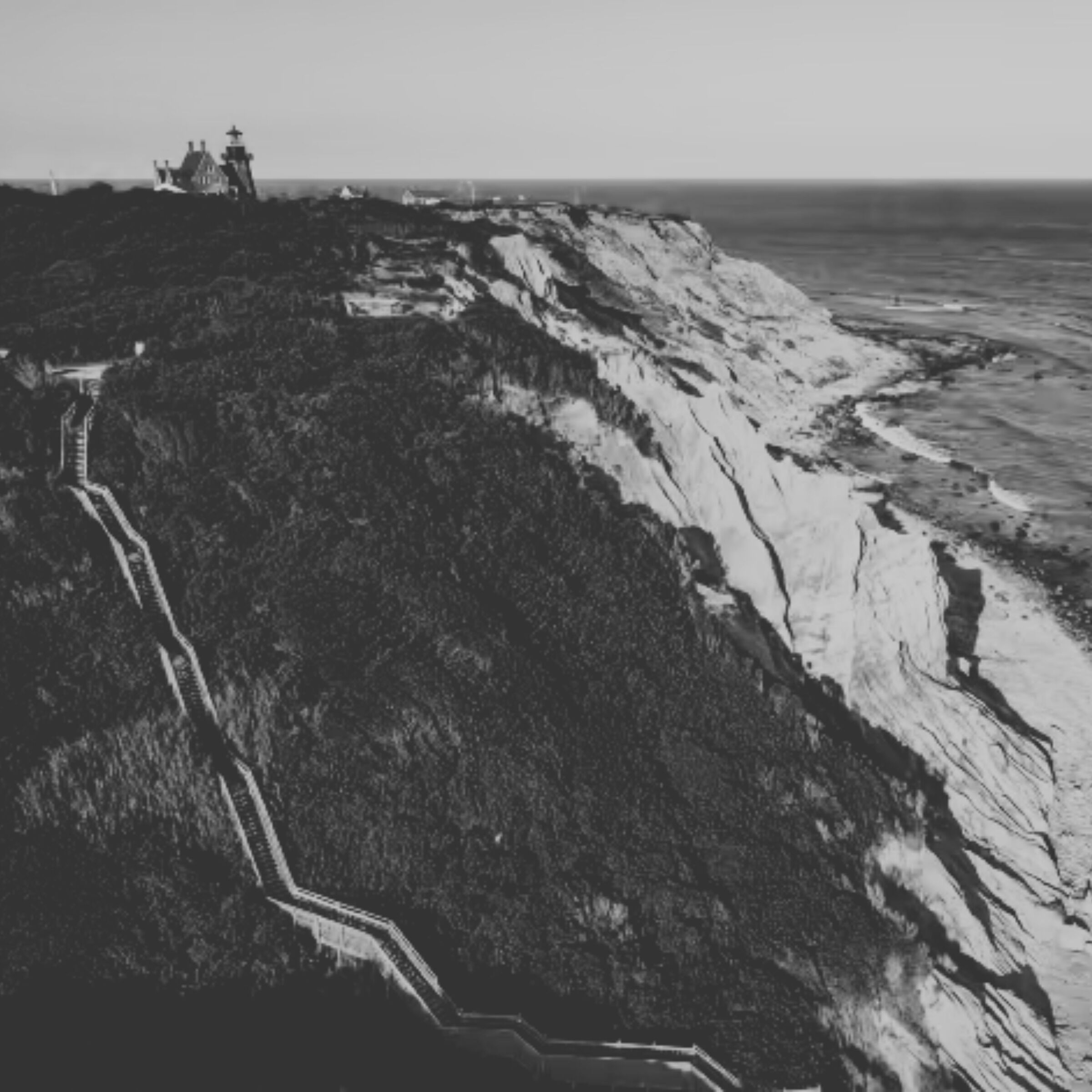 Picture of Mohegan Bluffs