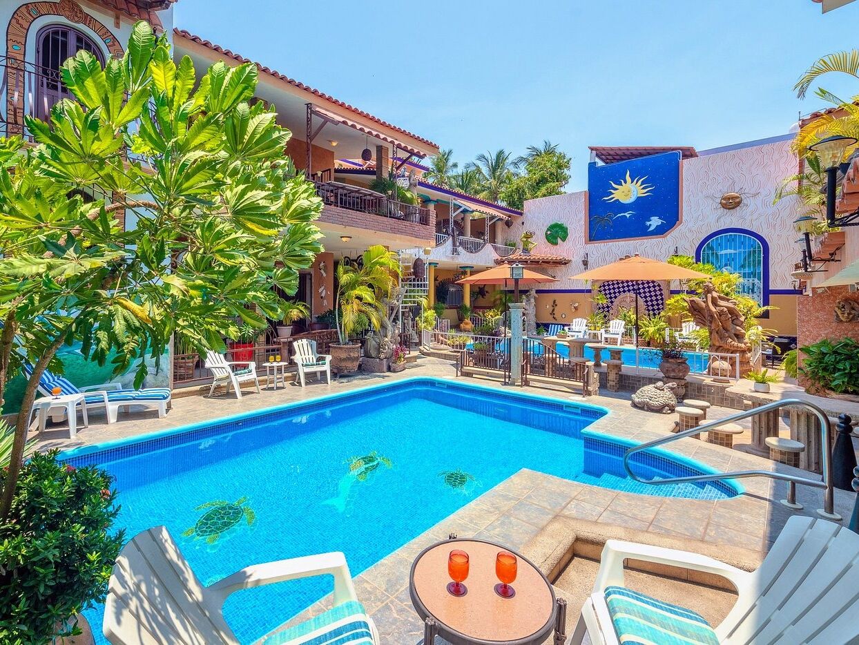 Picture of Five Frogs Hotel