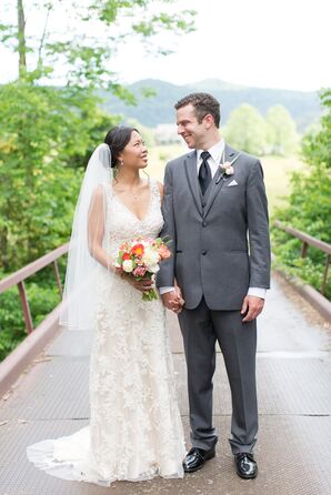 Medium-Length White Tulle Veil