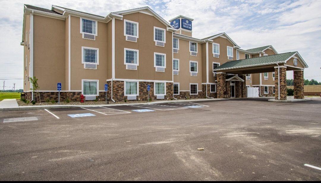 Picture of Cobblestone Hotel &  Suites