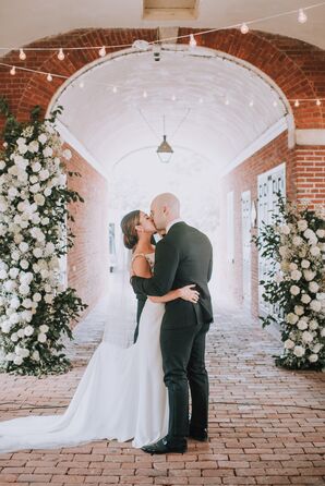 Romantic Couple at The Shambles in Philadelphia, Pennsylvania