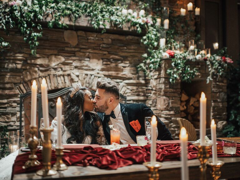 59 Winter Wedding Ideas That Are Cozy and Chic