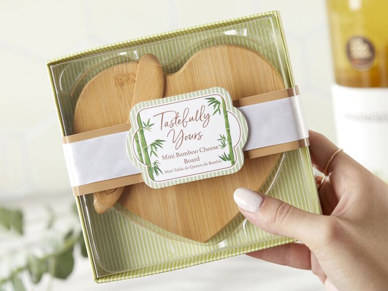 7 Sayings for Soap Wedding Favors That Are Truly Unique