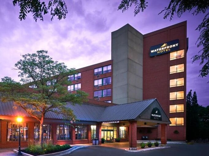 Picture of Waterfront Hotel Burlington