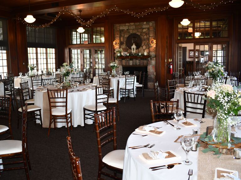 Lake wedding venue in Howell, Michigan.