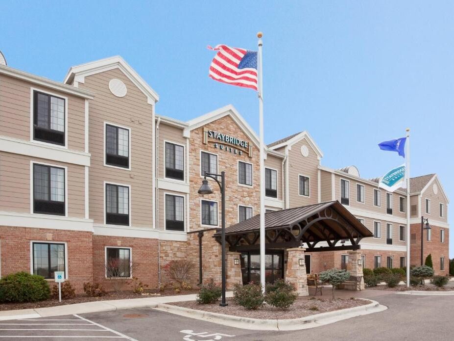 Picture of Staybridge Suites Milwaukee West-Oconomowoc, an IHG Hotel