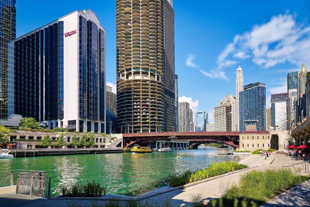 Picture of The Westin Chicago River North