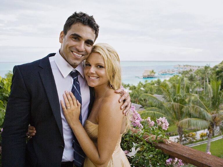 Roberto Martinez and Ali Fedotowsky engagement ring